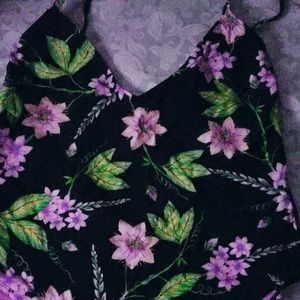 women’s one piece bathing suit size M NWT.